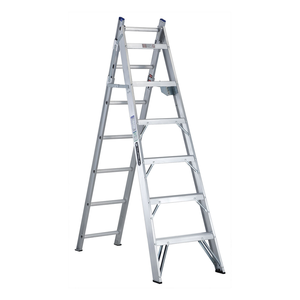 Escalera convertible de aluminio 13 pies 1.83 m - 3.22 m 150 kg Tipo III (Cuprum)